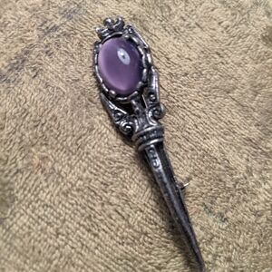 Vintage purple tiger eye pin